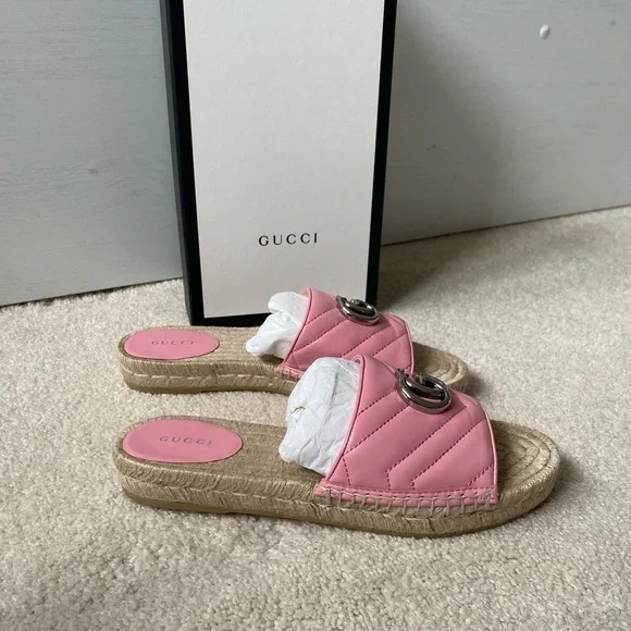 SOLD **BRAND NEW GUCCI SANDALS** - Picture 3 of 15